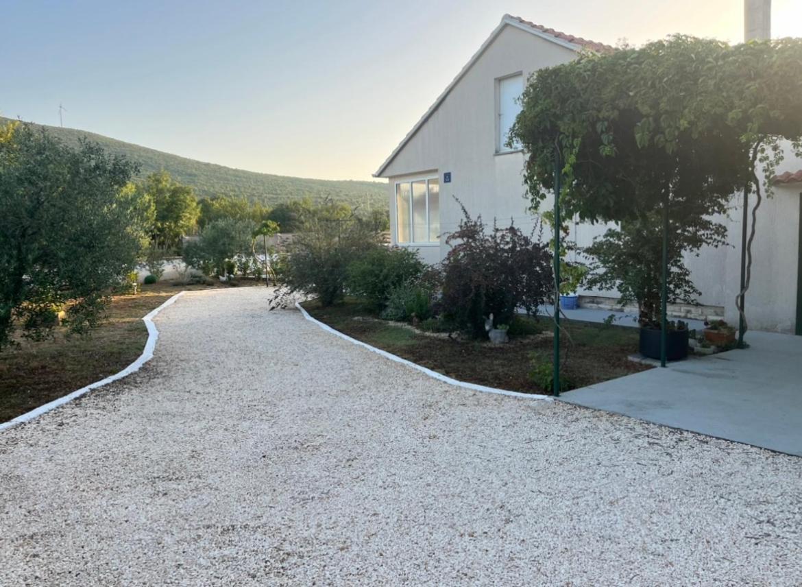 Mediterranean Olive Waterfallskrka-Croatia Βίλα Gulin Εξωτερικό φωτογραφία